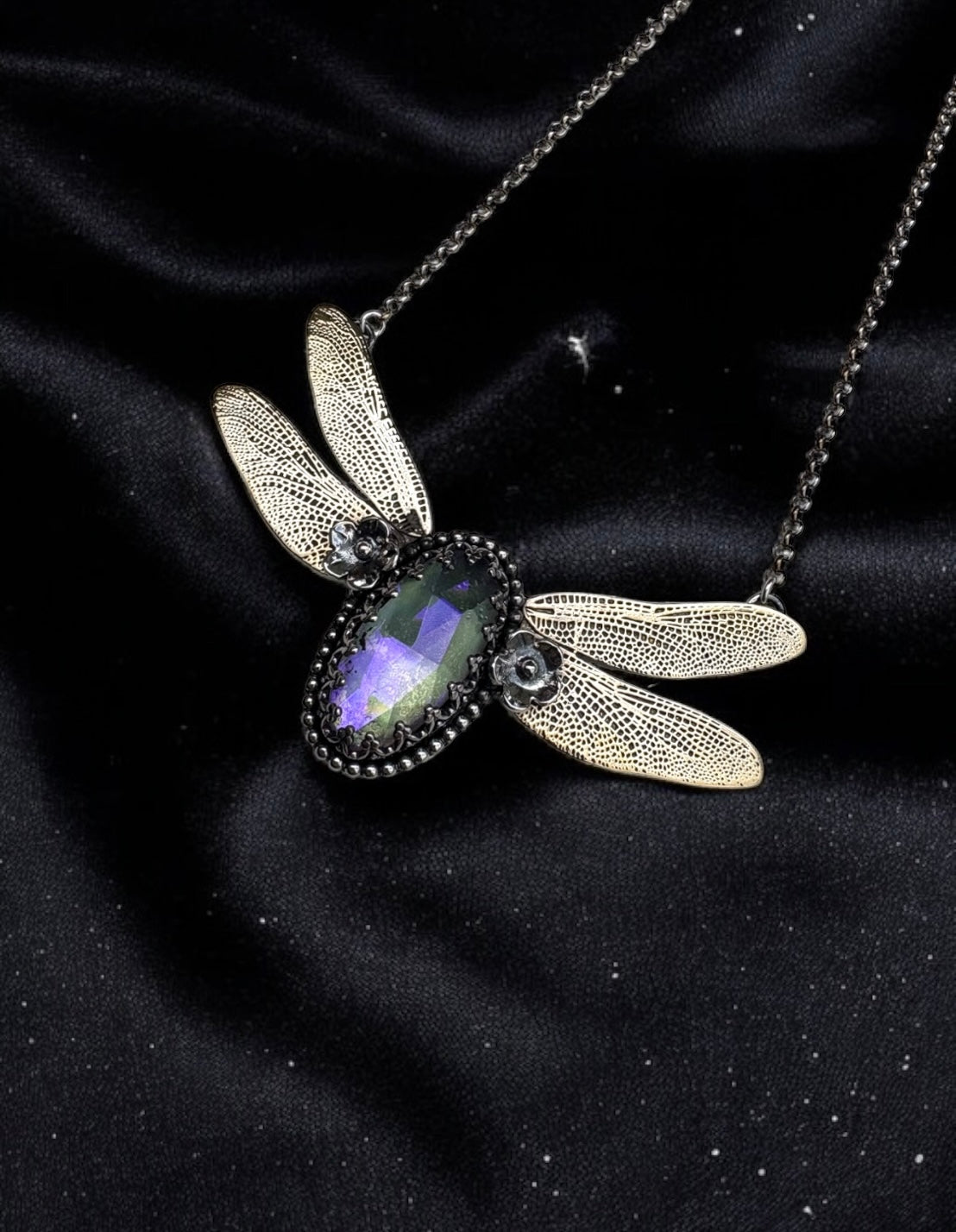 Duskborne Sprite – Mystic Quartz Dragonfly Necklace