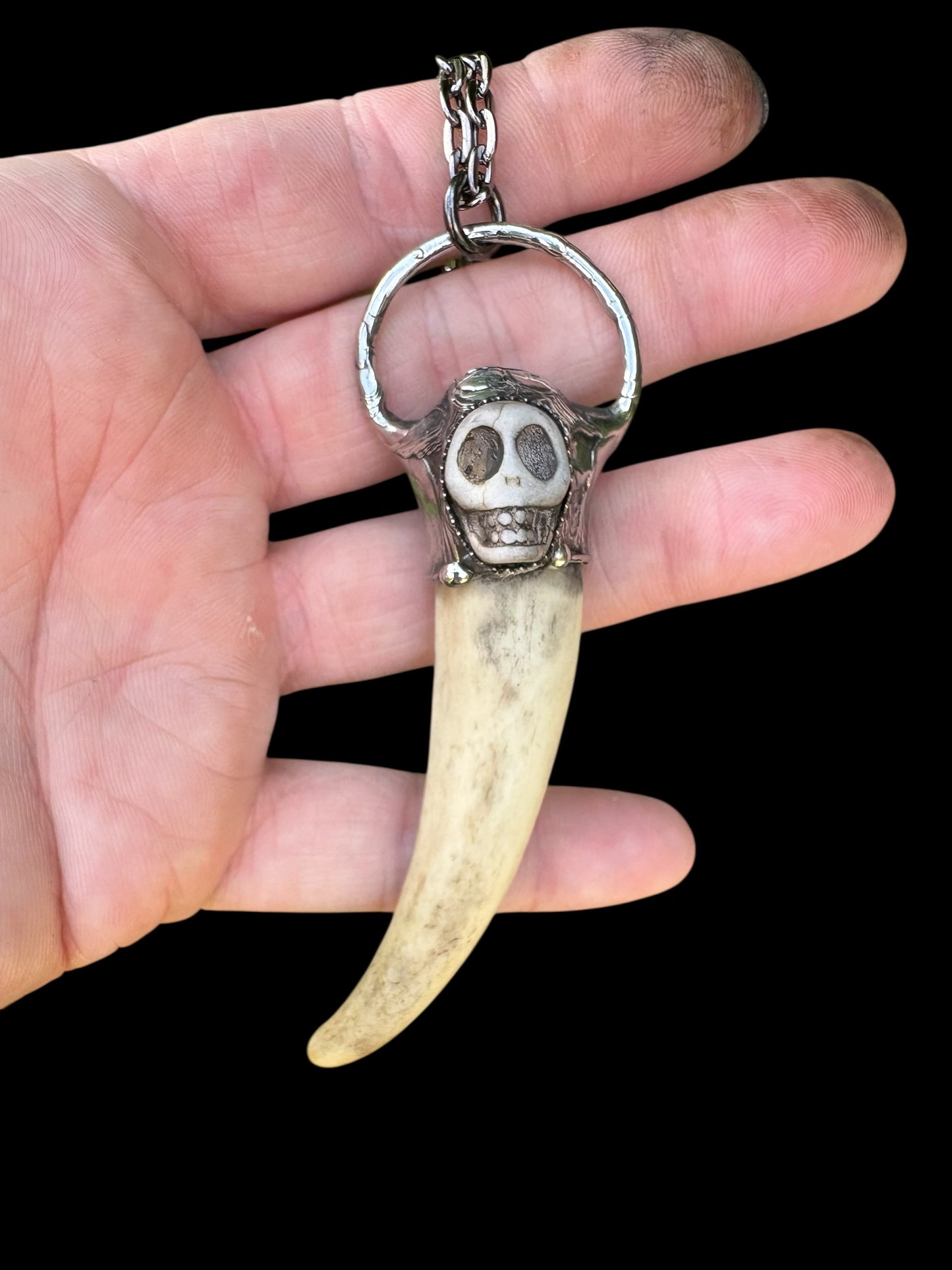 Ancestor Crown – Antler Necklace with Carved Bone Skull | Tiffany Technique