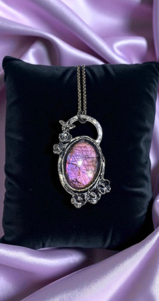 The Violet Apiary – Sterling Silver Necklace with Purple Labradorite, Bee & Bloom