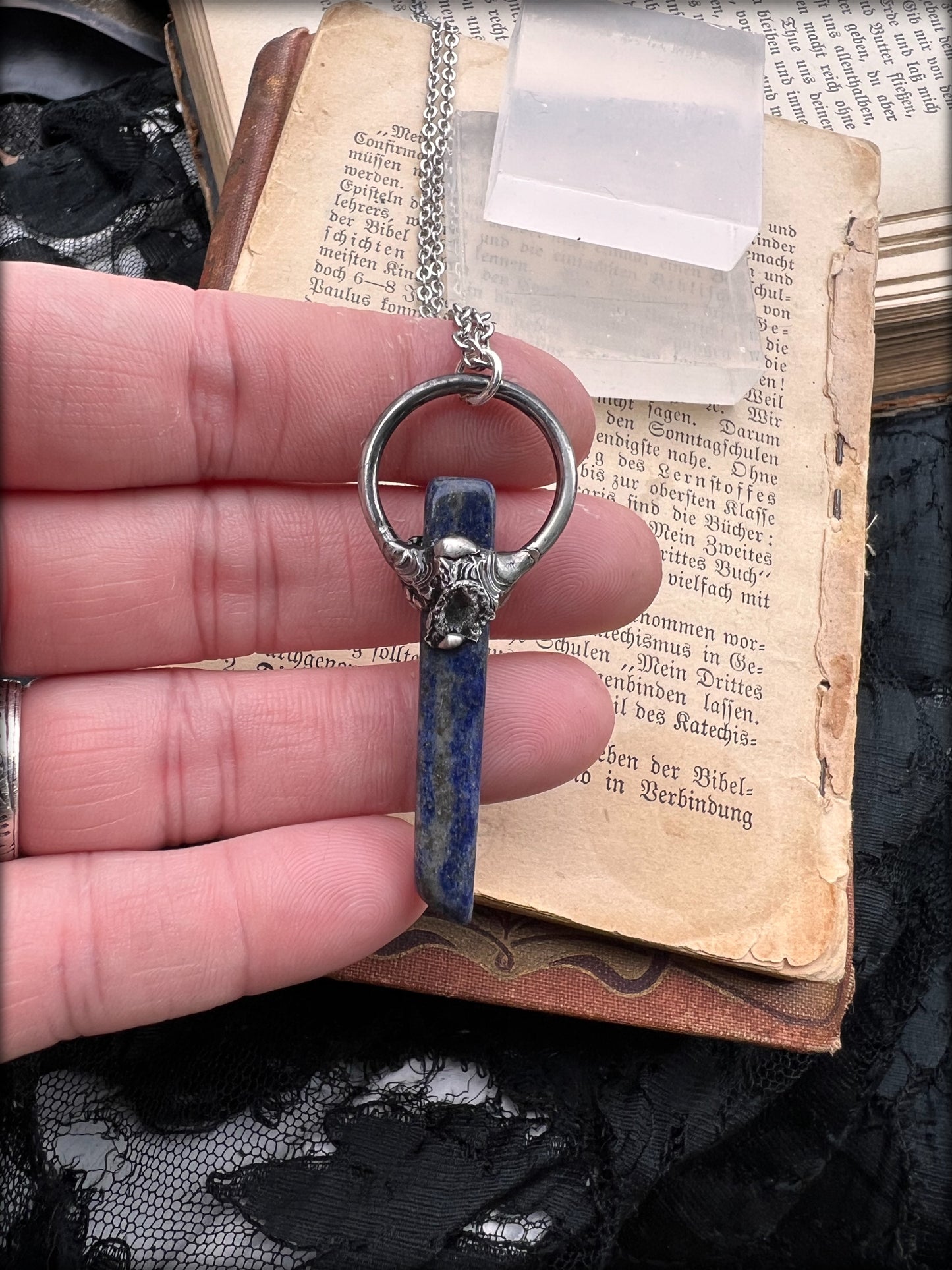 Blue kyanite brutalist style Tiffany Technique crystal layering necklace~