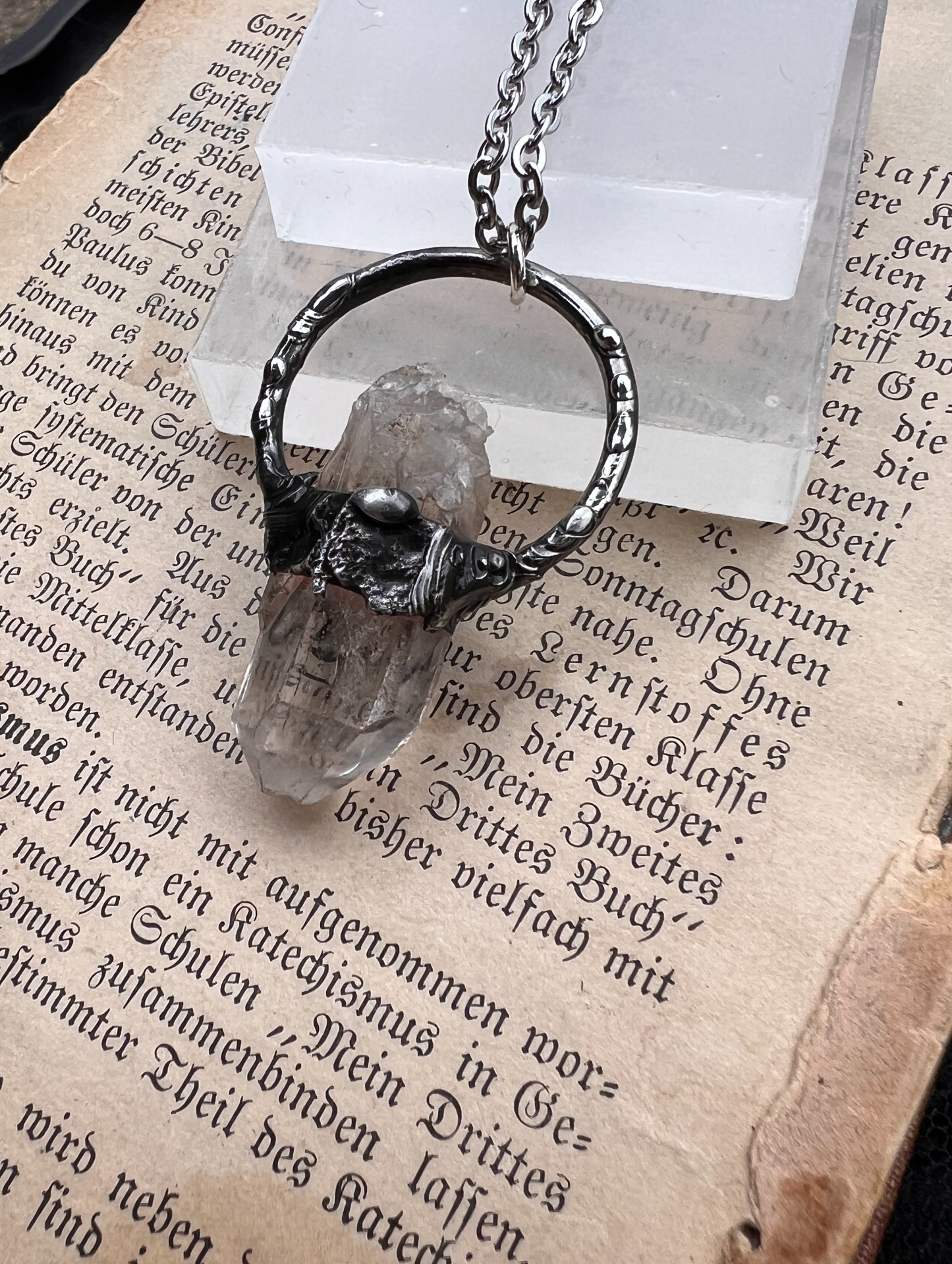 Arkansas clear quartz brutalist style Tiffany Technique crystal layering necklace~