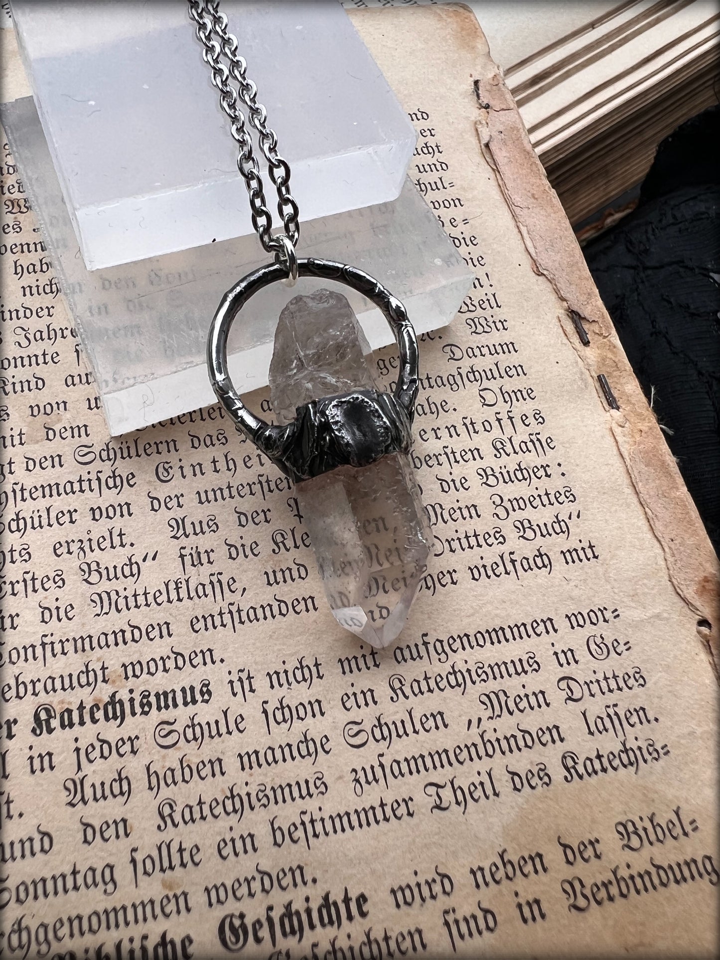 Arkansas clear quartz brutalist style Tiffany Technique crystal layering necklace~