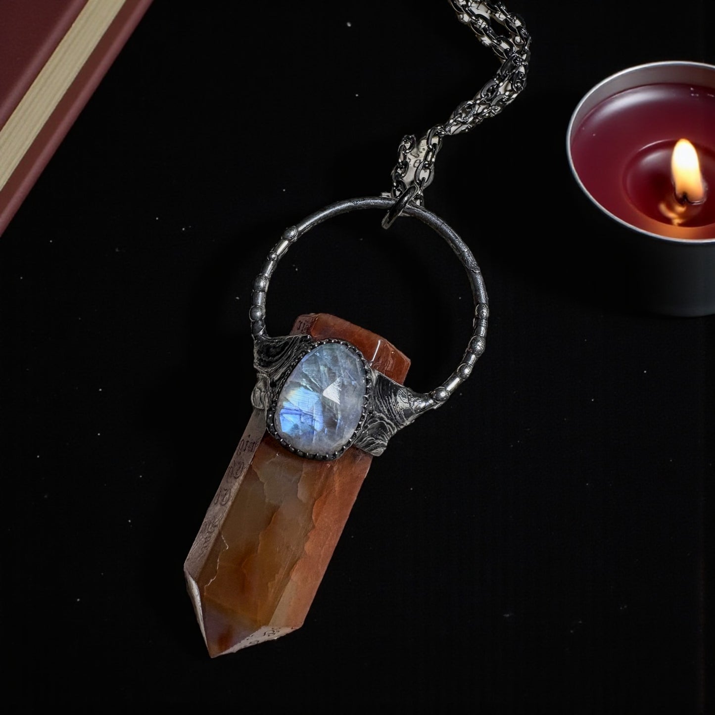 Moonlit Ember-
Handcrafted red carnelian and faceted rainbow moonstone Tiffany technique Crystal Tasman necklace-