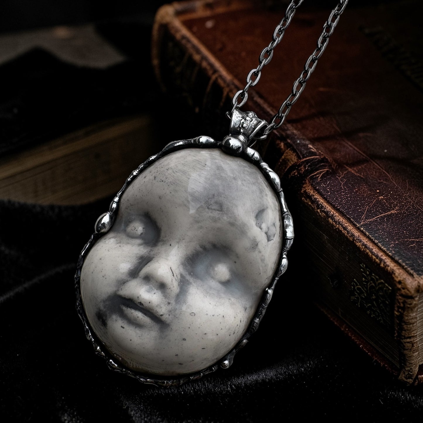 Baby creep~porcelain creepy baby doll face Tiffany technique necklace~