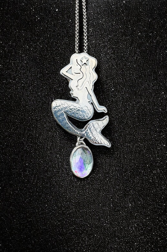 Nerida’s Dream – Sterling Silver Mermaid Necklace with Mystic Quartz